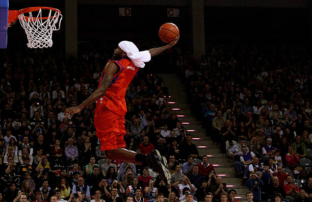 多位著名足 多位著名足