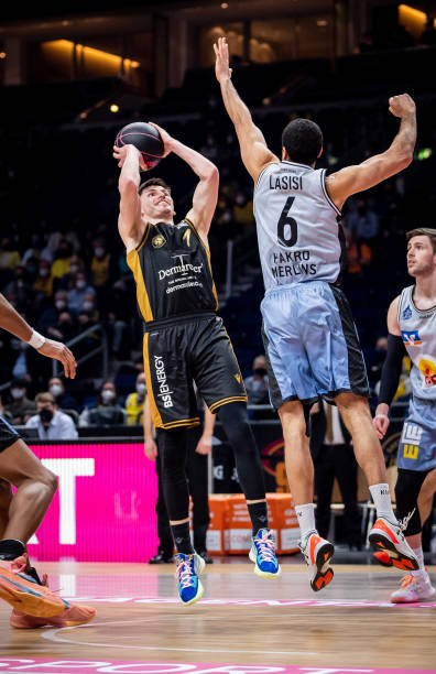 和出众的反 和出众的反