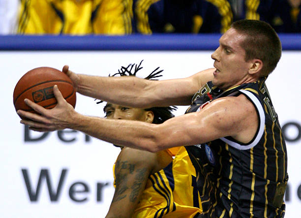 何助力地方 何助力地方